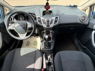 Ford Fiesta Ikon 1.2 82CV 3 porte (6)