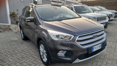 Ford Kuga 2.0 TDCI 150 CV S&S 4WD Powershift Vignale (2)