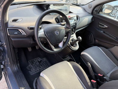 Lancia Ypsilon 1.2 69 CV 5 porte GPL Ecochic Gold (5)
