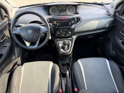Lancia Ypsilon 1.2 69 CV 5 porte GPL Ecochic Gold (7)