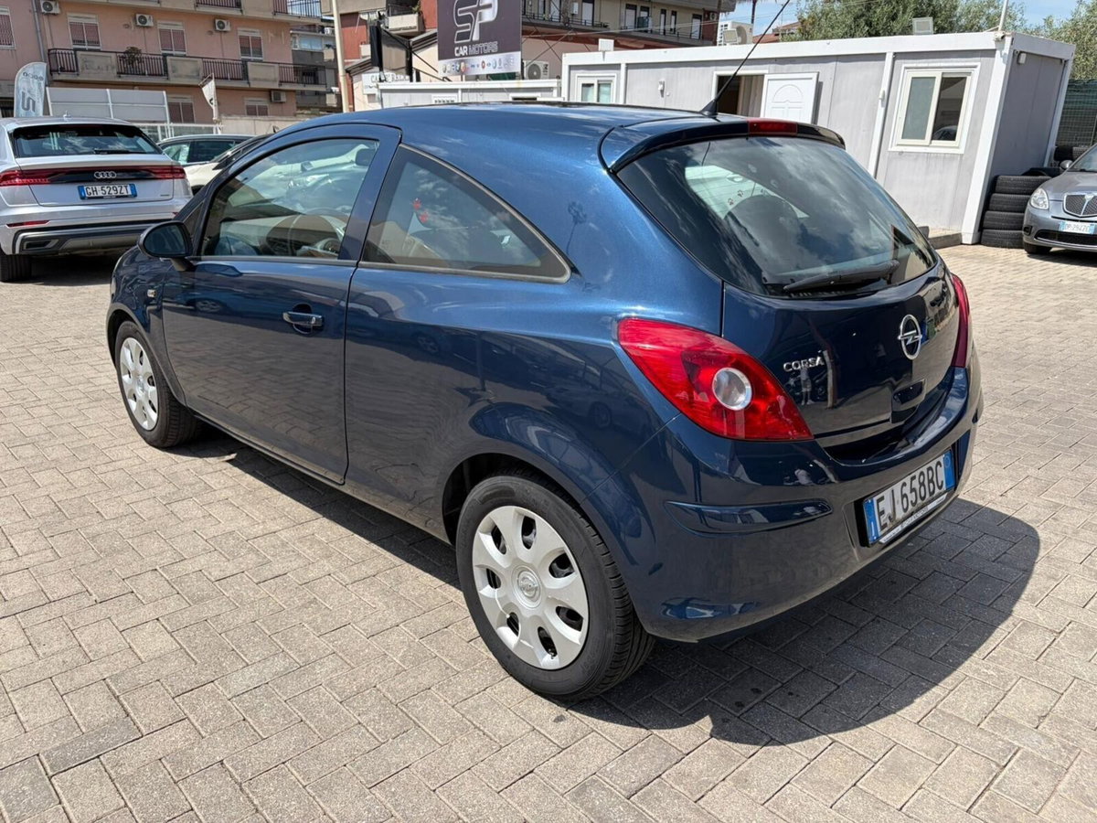 Opel Corsa 1.2 3 porte Elective (4)