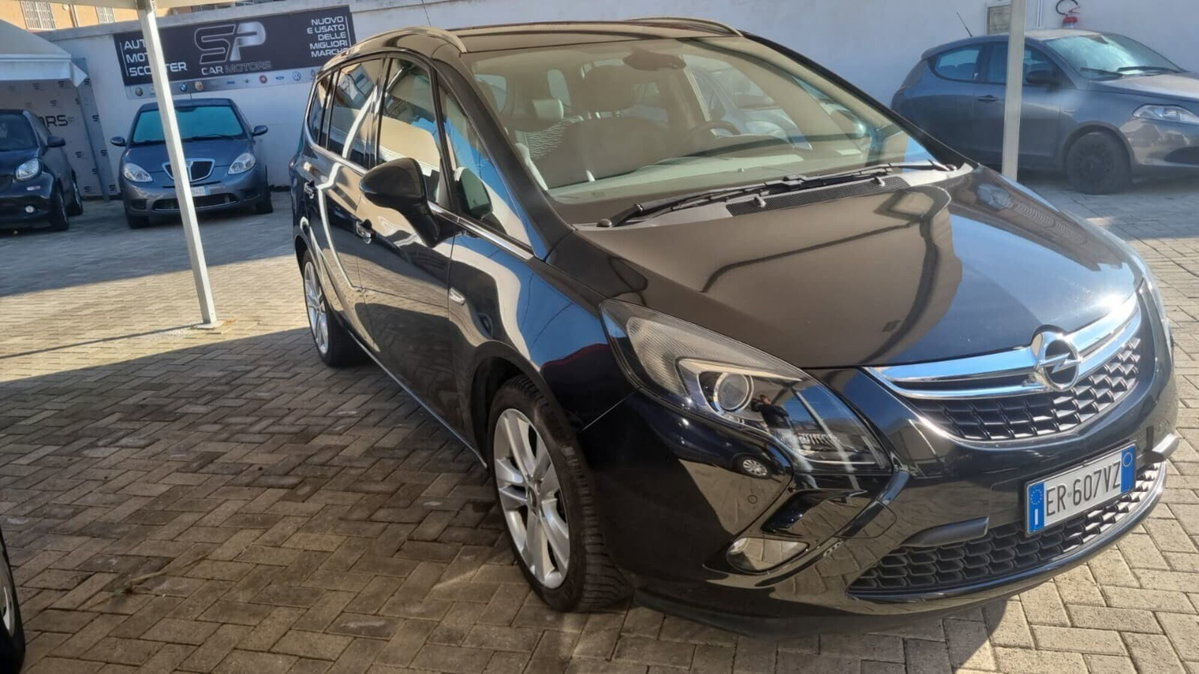 Opel Zafira Tourer 2.0 CDTi 130CV Elective (2)