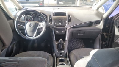 Opel Zafira Tourer 2.0 CDTi 130CV Elective (6)