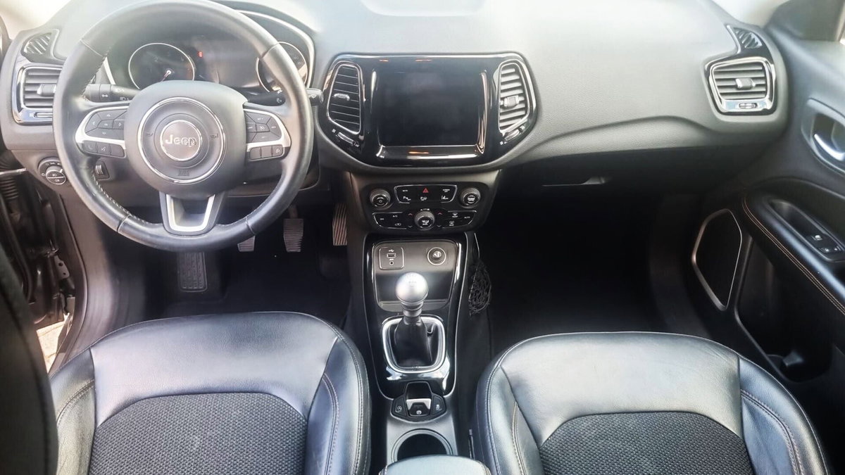 Jeep Compass 1.6 Multijet II 2WD Limited (6)