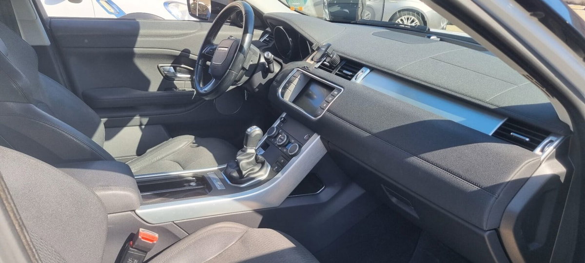Land Rover Range Rover Evoque 2.0 TD4 150 CV 5p. Pure (6)
