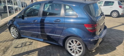 Mercedes-Benz Classe B 200 CDI Sport (2)