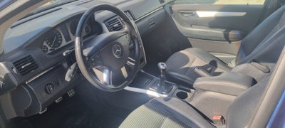 Mercedes-Benz Classe B 200 CDI Sport (4)