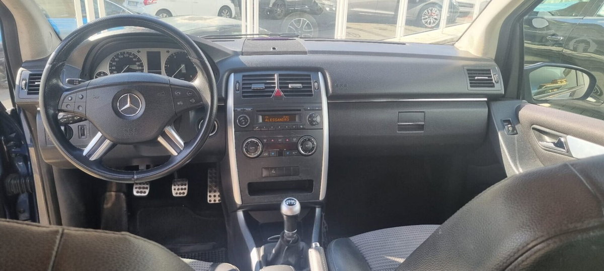 Mercedes-Benz Classe B 200 CDI Sport (5)