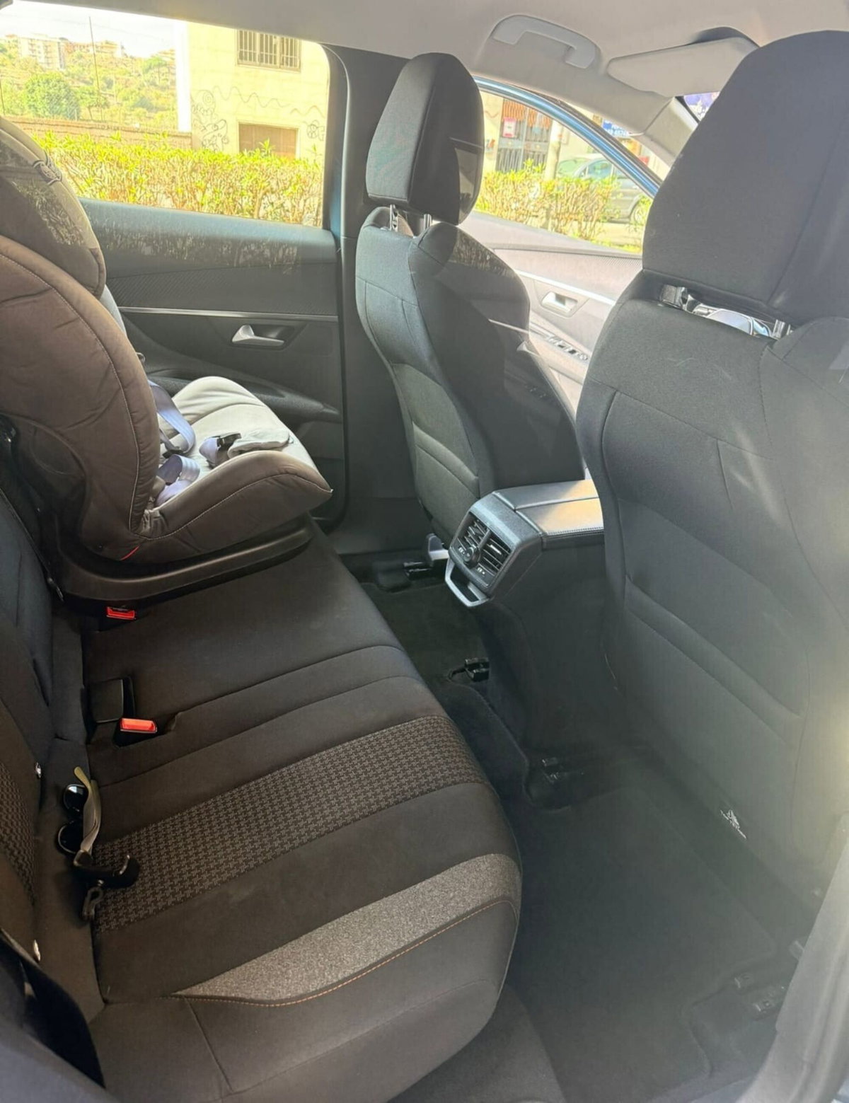 Peugeot 3008 BlueHDi 130 S&S EAT8 Allure Pack (5)