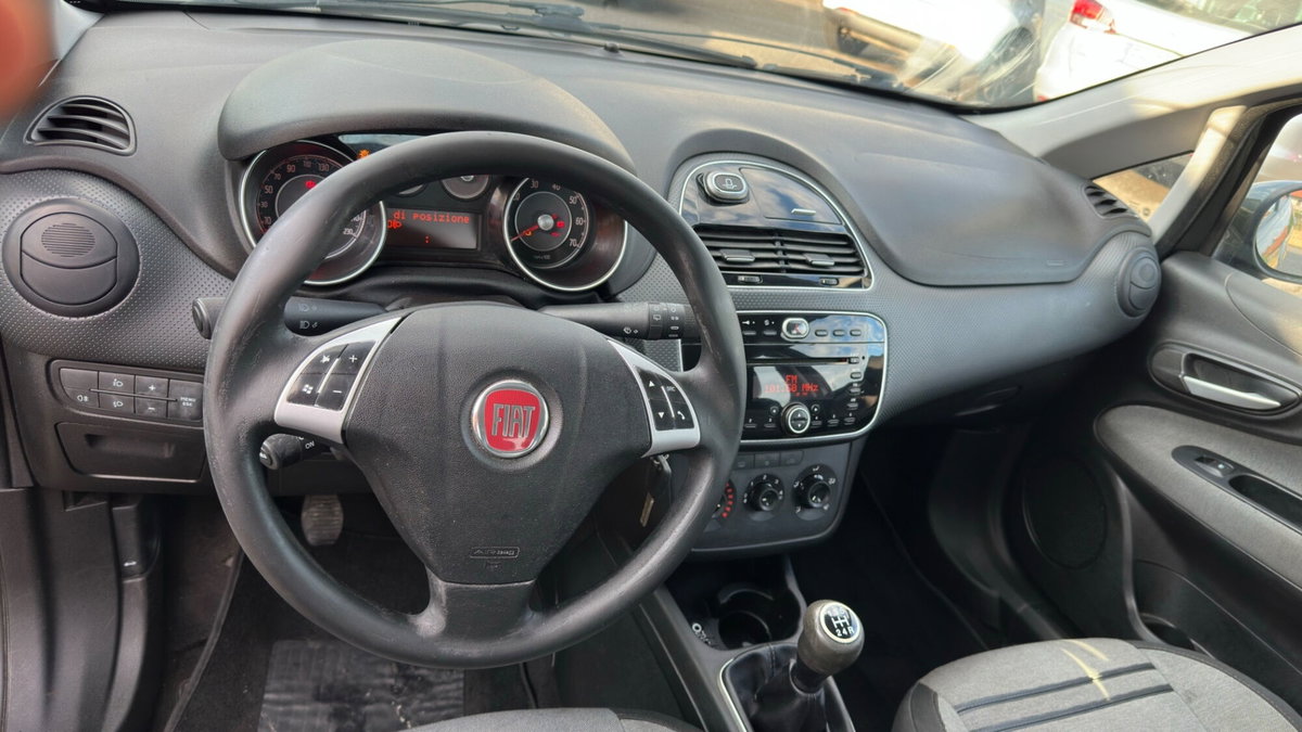 Fiat Punto Evo 1.3 Mjt 75 CV 5 porte Dynamic (7)