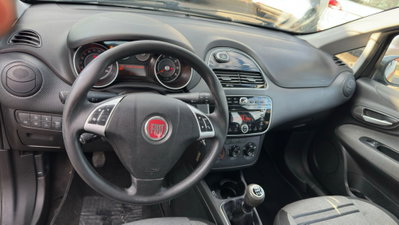Fiat Punto Evo 1.3 Mjt 75 CV 5 porte Dynamic (7)