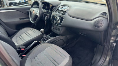 Fiat Punto Evo 1.3 Mjt 75 CV 5 porte Dynamic (8)