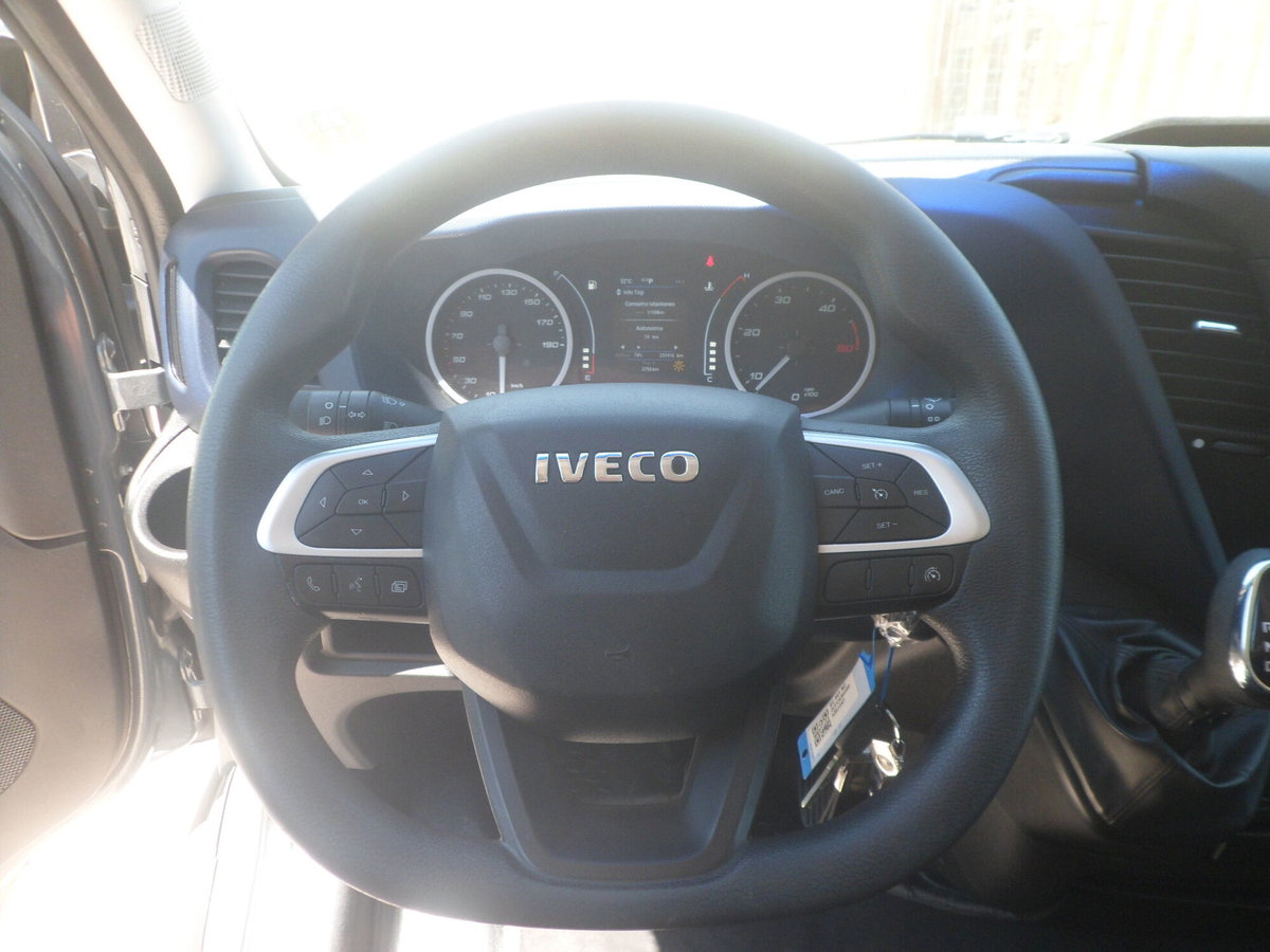 Iveco Daily Telaio 35C18 BTor 3.0 HPT PLM-RG Cabinato (15)