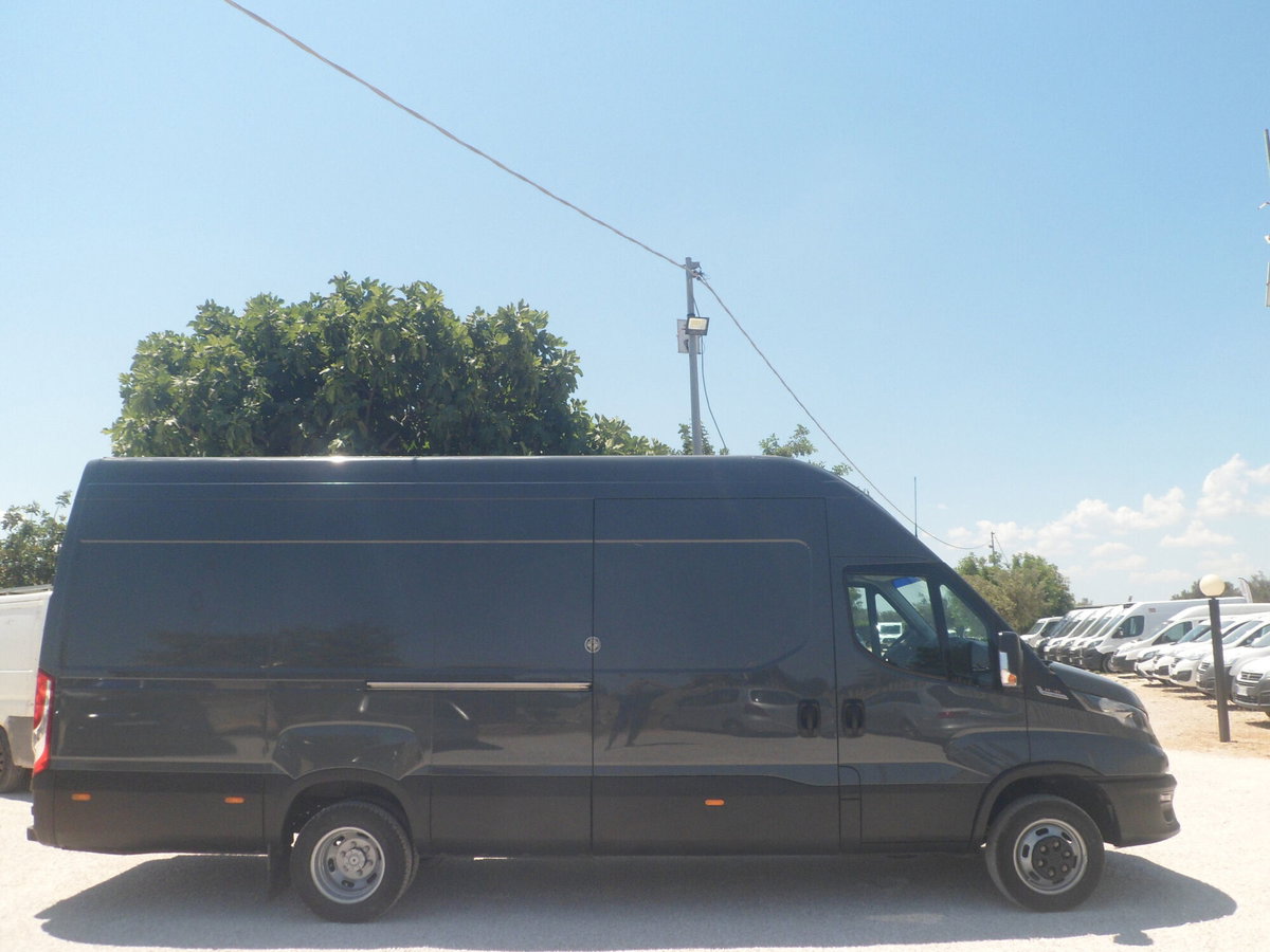 Iveco Daily Telaio 35C18 BTor 3.0 HPT PLM-RG Cabinato (4)