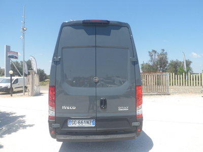 Iveco Daily Telaio 35C18 BTor 3.0 HPT PLM-RG Cabinato (7)