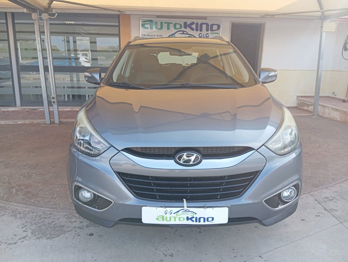 Hyundai ix35 2.0 CRDi 4WD Xpossible (2)