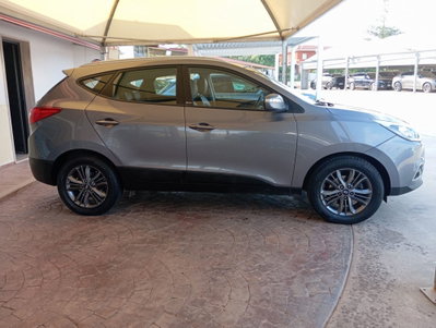 Hyundai ix35 2.0 CRDi 4WD Xpossible (9)