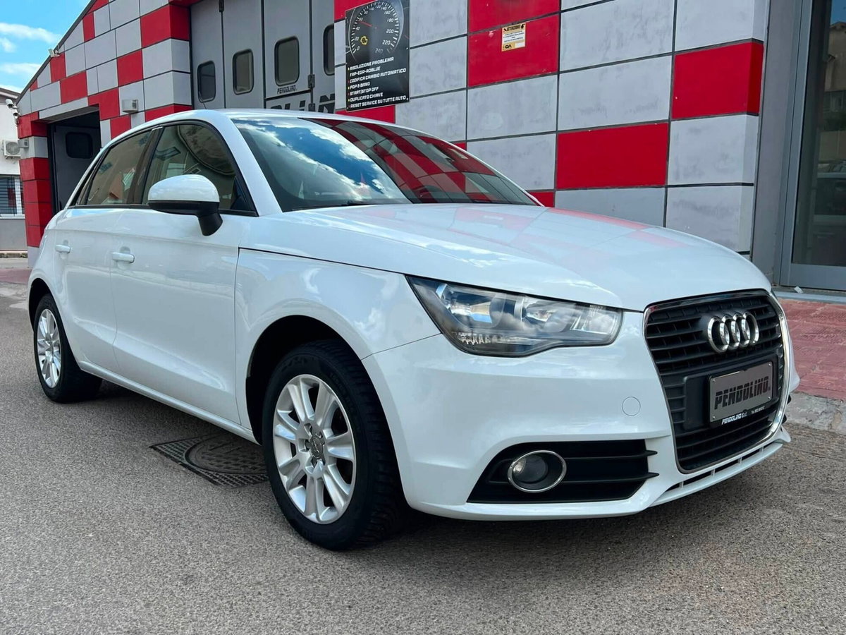 Audi A1 Sportback 1.2 TFSI Attraction (2)