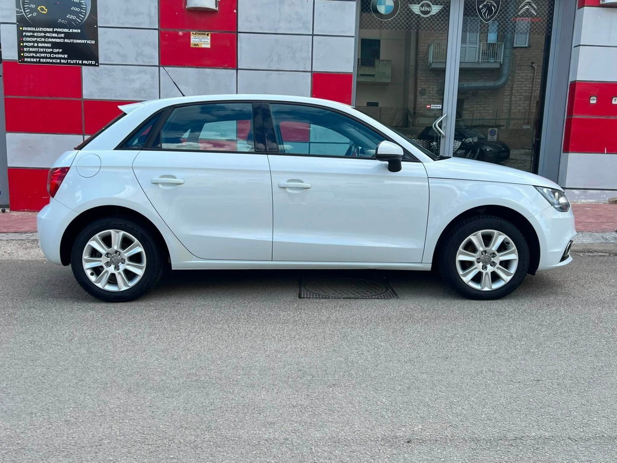 Audi A1 Sportback 1.2 TFSI Attraction (3)