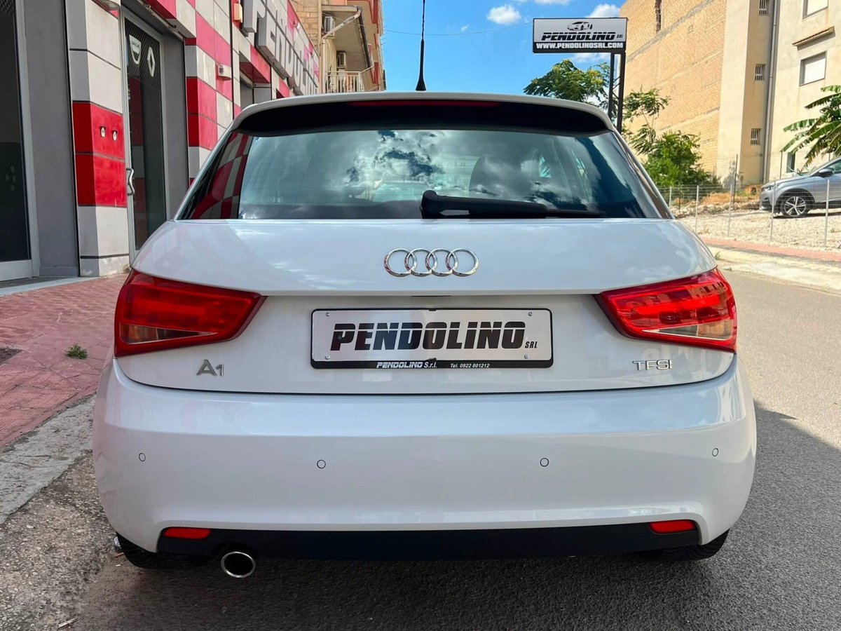 Audi A1 Sportback 1.2 TFSI Attraction (5)