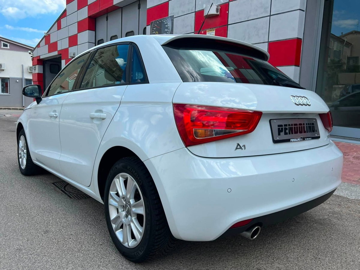 Audi A1 Sportback 1.2 TFSI Attraction (6)