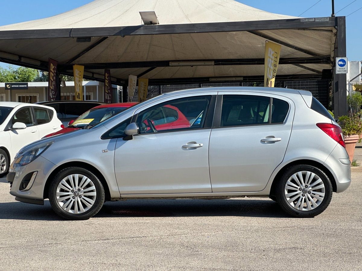 Opel Corsa 1.2 85CV 5 porte GPL-TECH Edition (4)