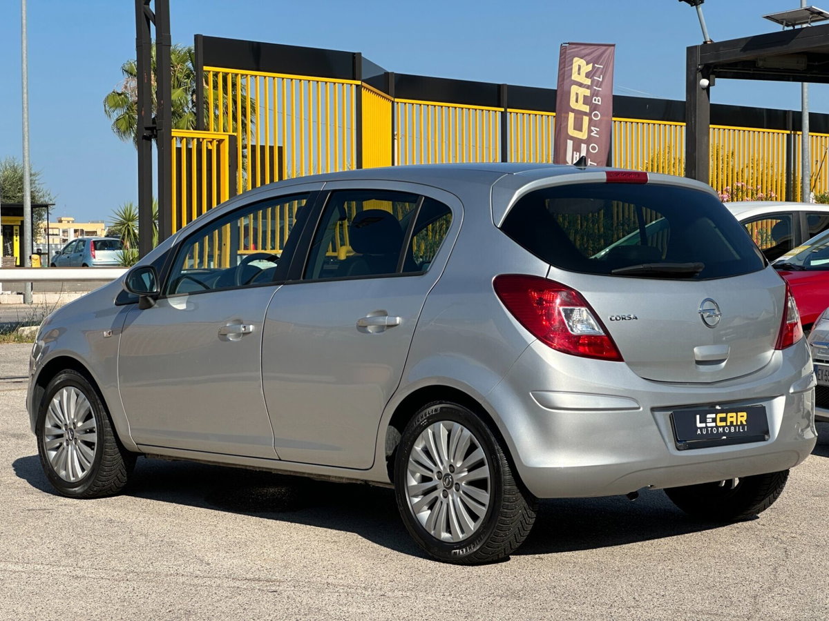 Opel Corsa 1.2 85CV 5 porte GPL-TECH Edition (7)