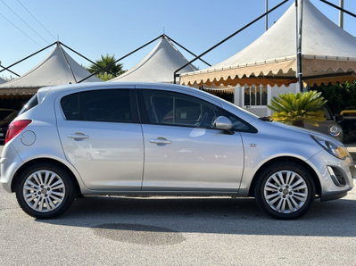 Opel Corsa 1.2 85CV 5 porte GPL-TECH Edition (8)