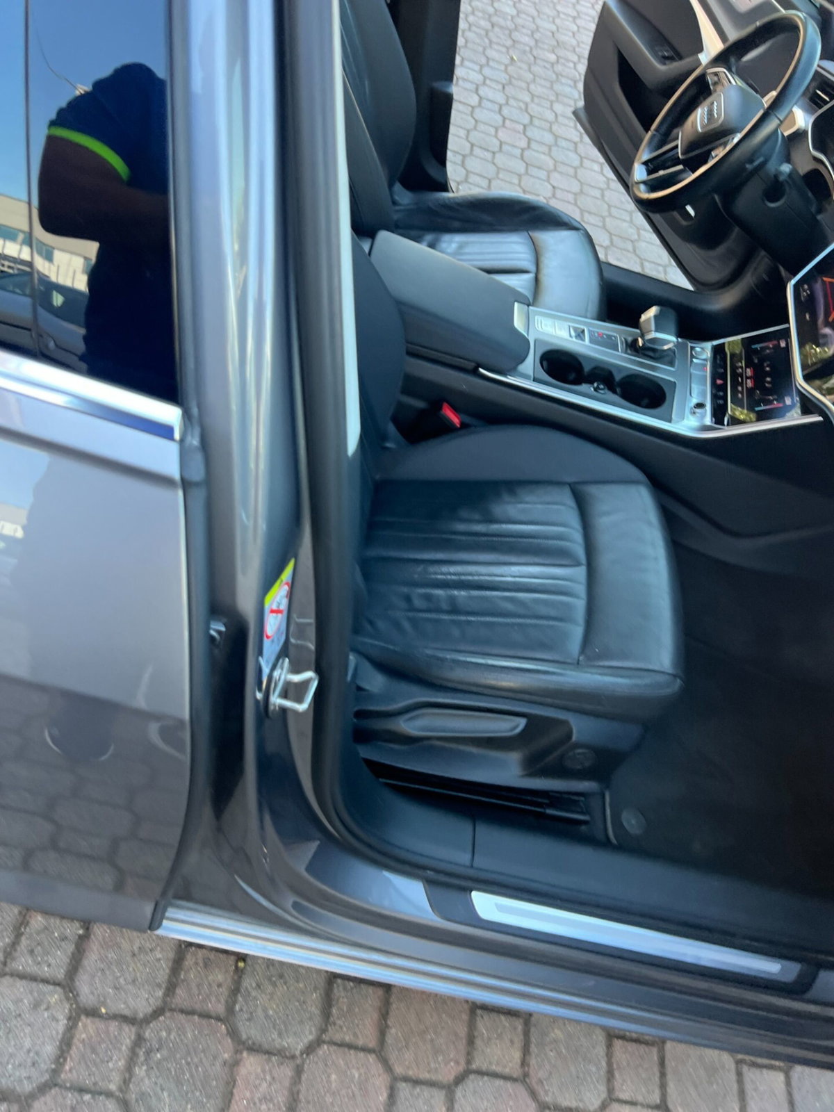 Audi A6 Avant 40 2.0 TDI quattro ultra S tronic Design (11)