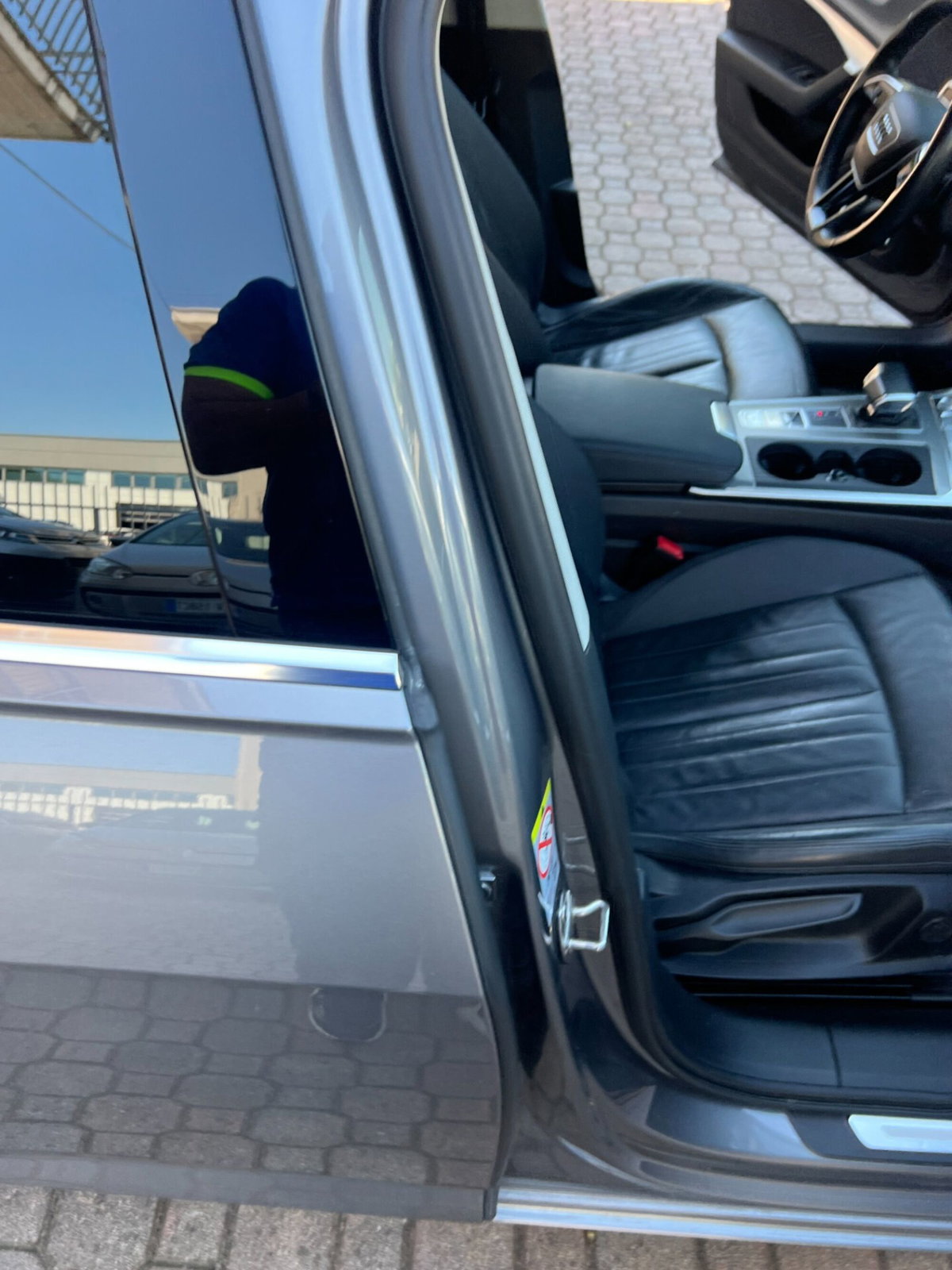 Audi A6 Avant 40 2.0 TDI quattro ultra S tronic Design (12)