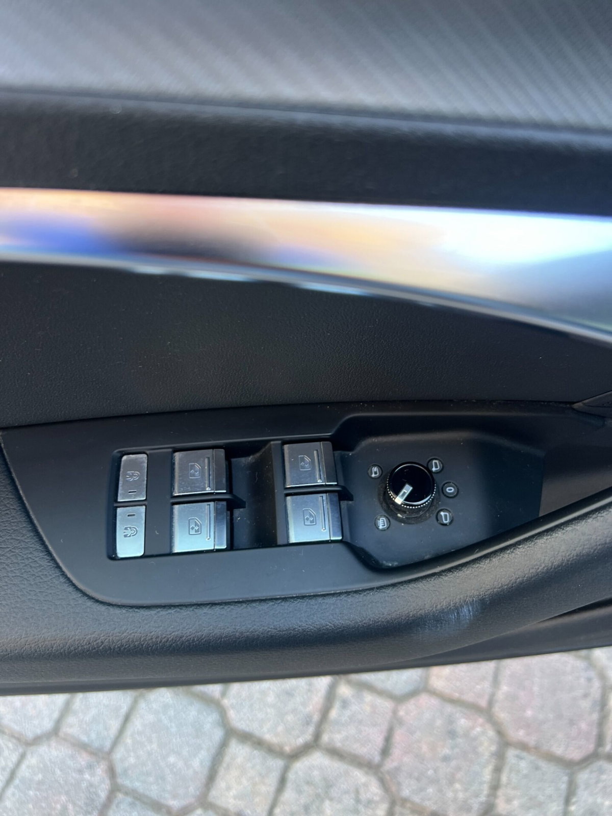 Audi A6 Avant 40 2.0 TDI quattro ultra S tronic Design (16)