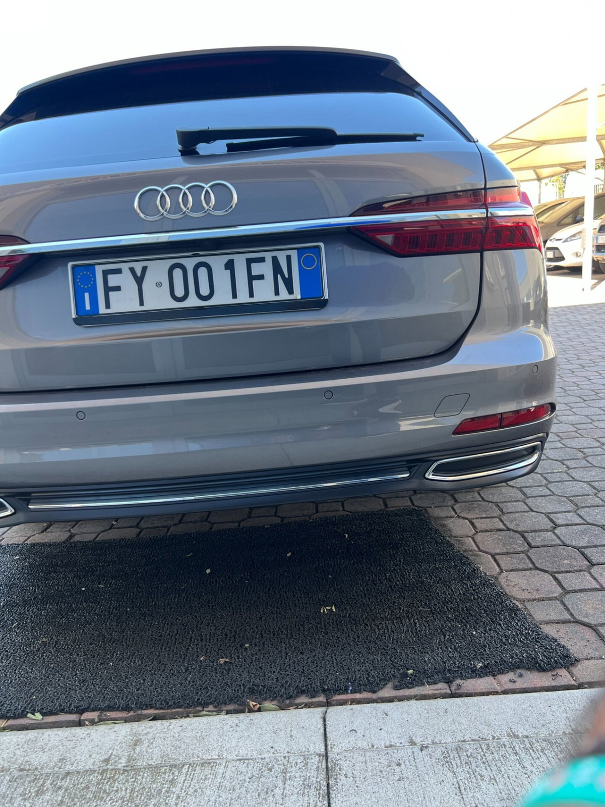 Audi A6 Avant 40 2.0 TDI quattro ultra S tronic Design (6)