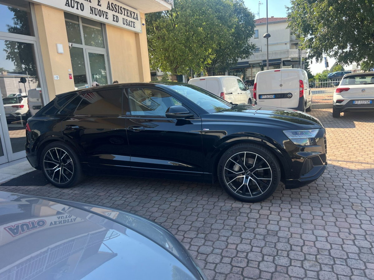 Audi Q8 Q8 50 TDI 286 CV quattro tiptronic Sport (2)