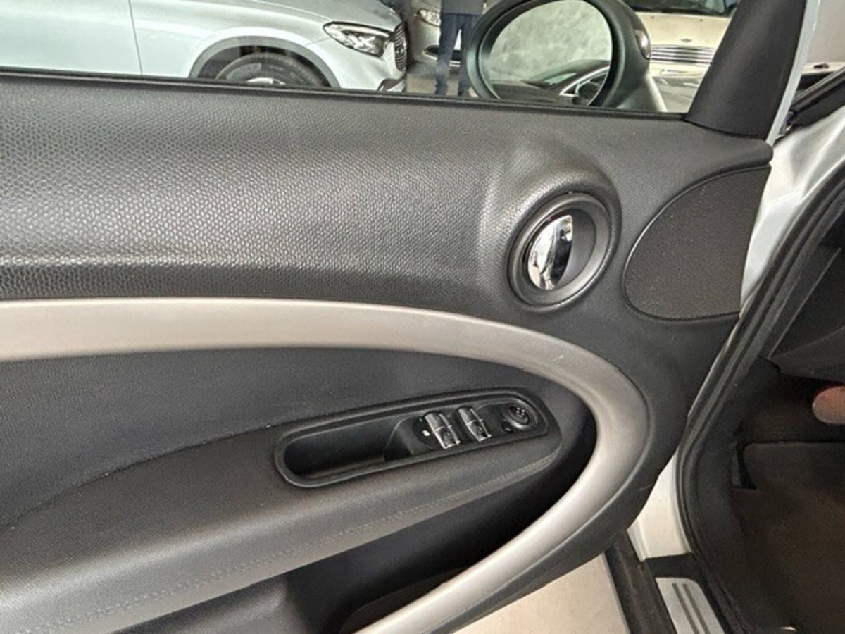 MINI Mini Countryman 2.0 Cooper D Countryman Automatica (17)