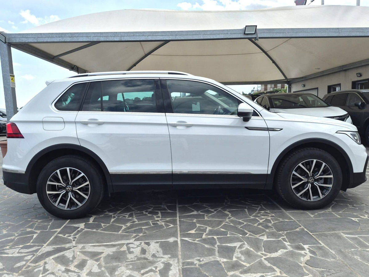 Volkswagen Tiguan 2.0 TDI SCR Life (5)