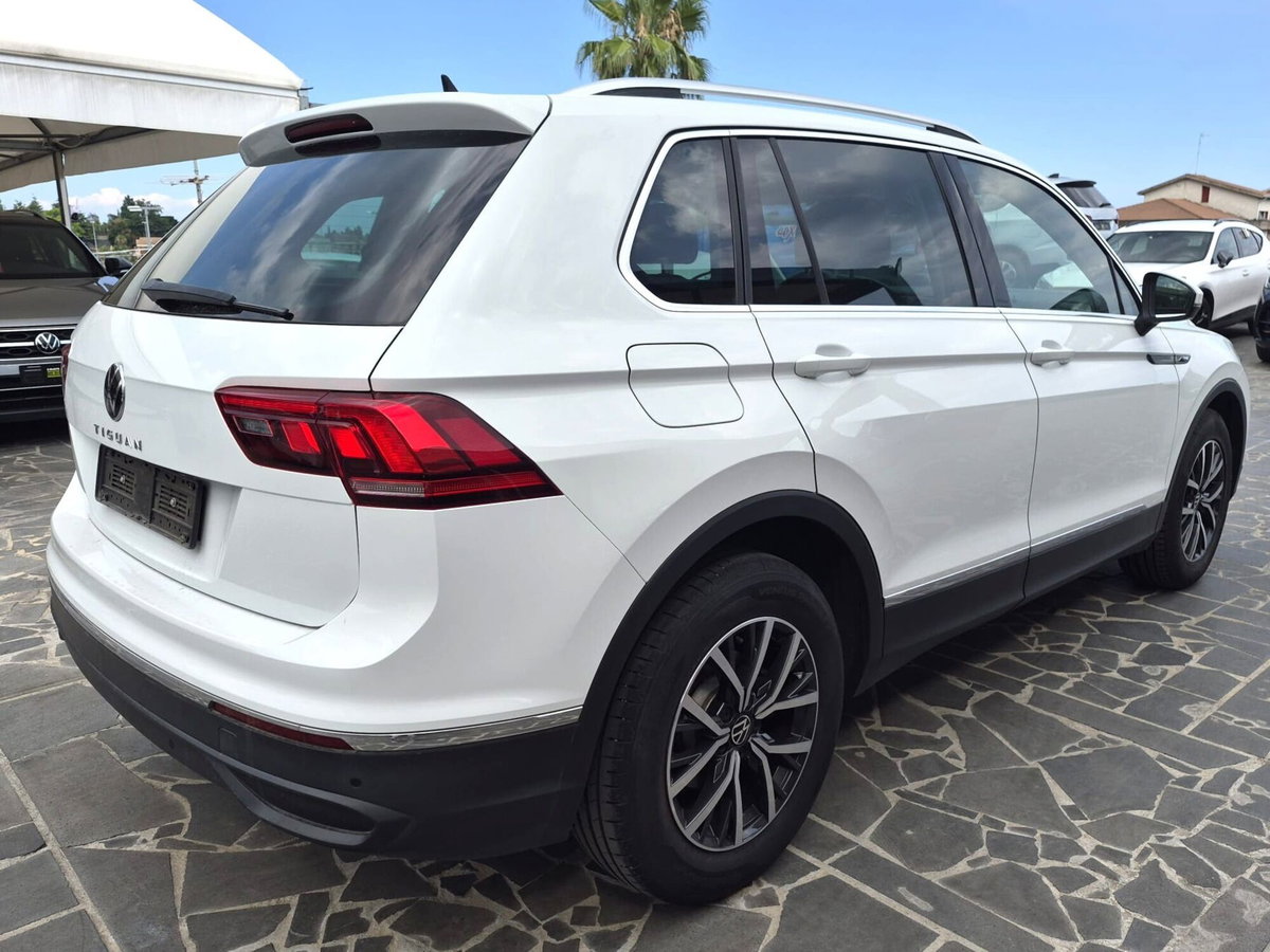 Volkswagen Tiguan 2.0 TDI SCR Life (8)