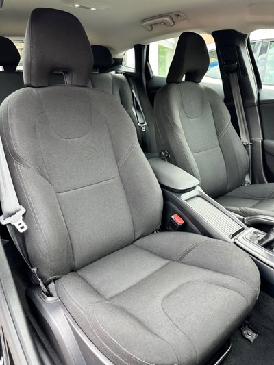 Volvo V40 D2 'eco' Kinetic (10)