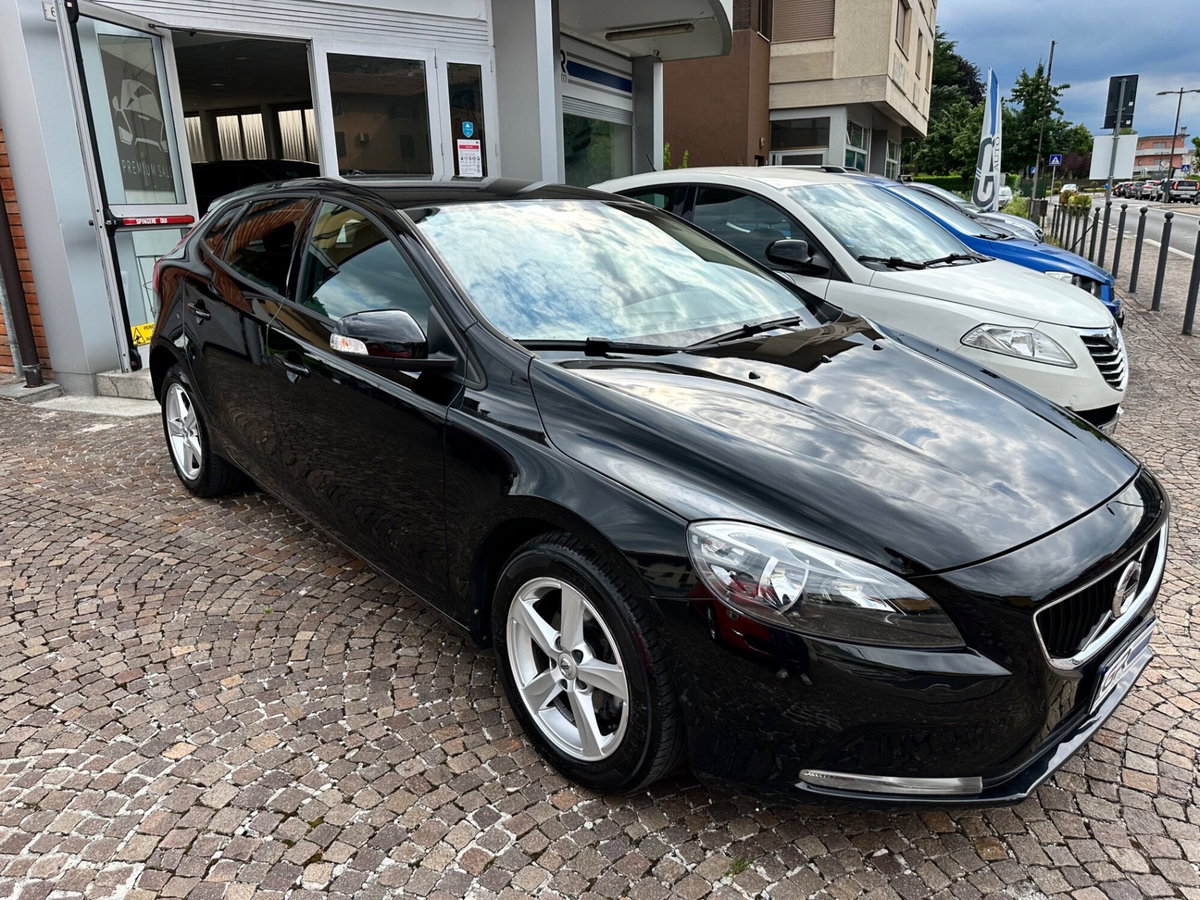 Volvo V40 D2 'eco' Kinetic (3)