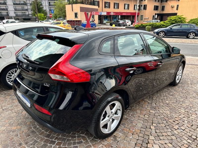 Volvo V40 D2 'eco' Kinetic (4)