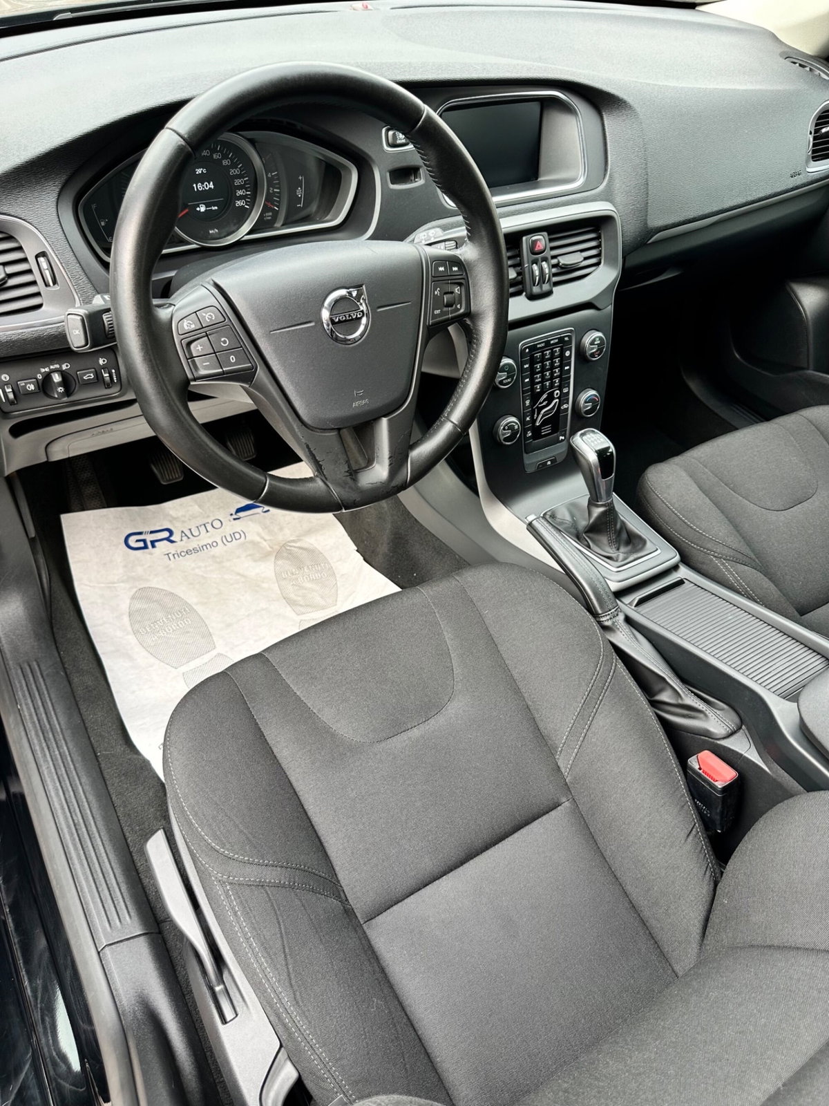 Volvo V40 D2 'eco' Kinetic (7)