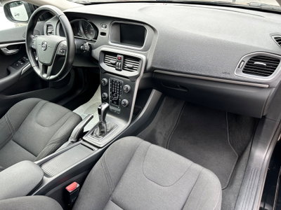 Volvo V40 D2 'eco' Kinetic (9)