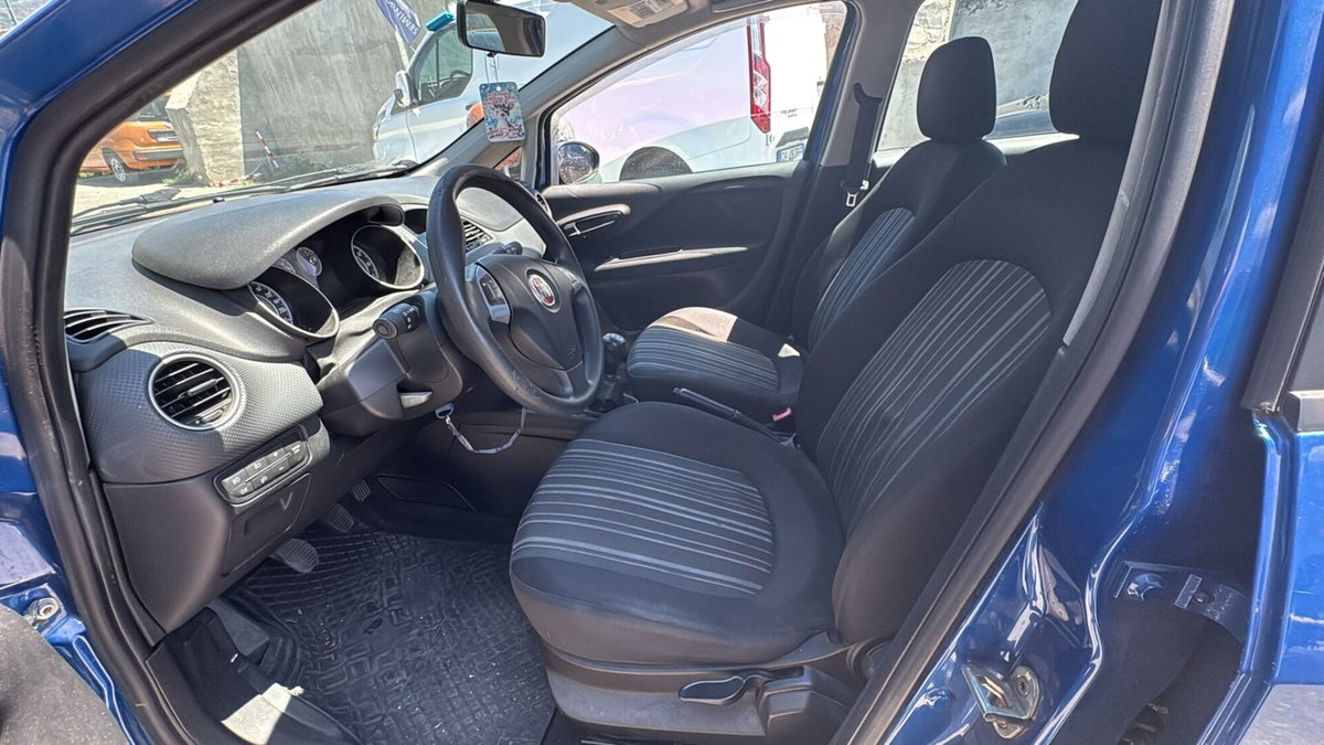 Fiat Punto Evo 1.3 Mjt 75 CV 3 porte Active (6)