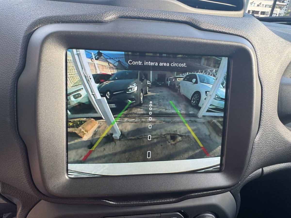 Jeep Renegade 1.6 Mjt 120 CV Limited (12)