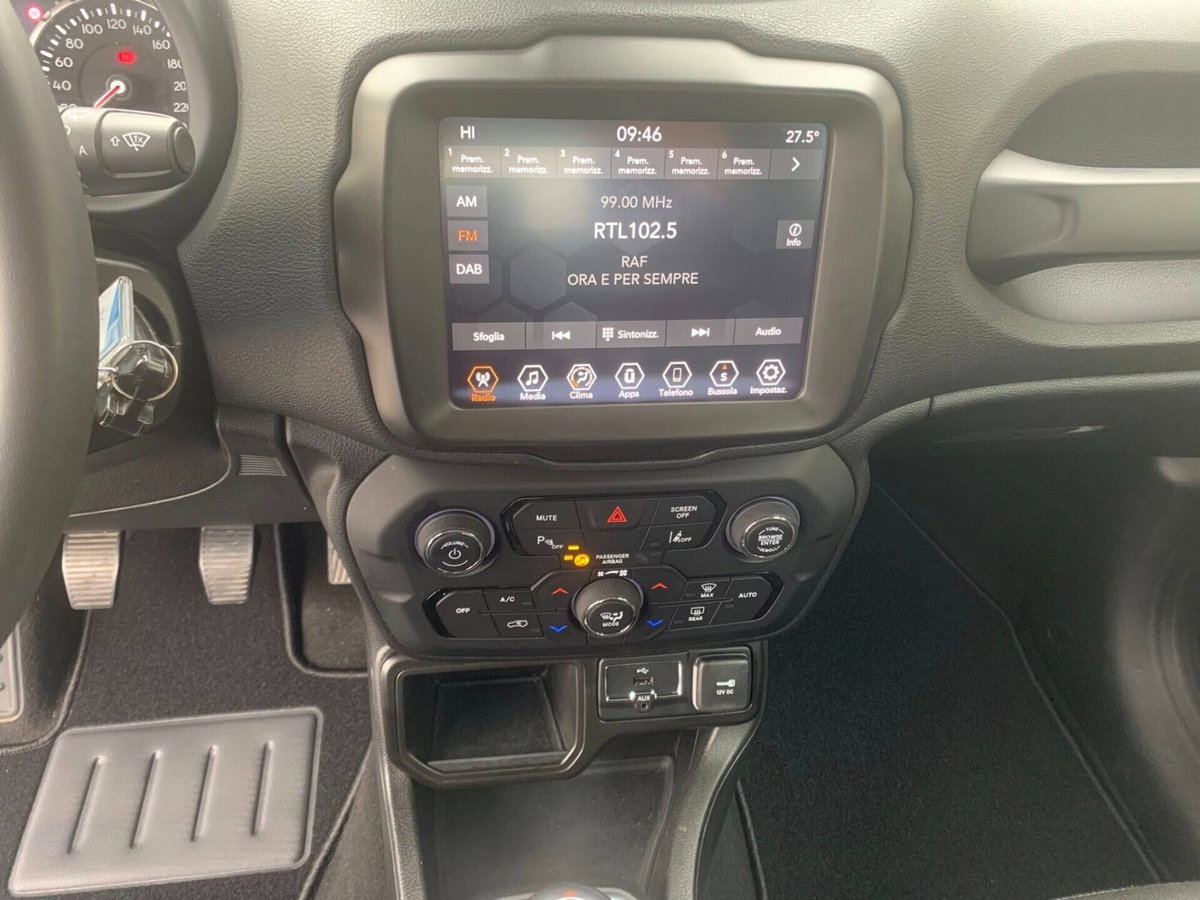 Jeep Renegade 1.6 Mjt 130 CV Limited (11)
