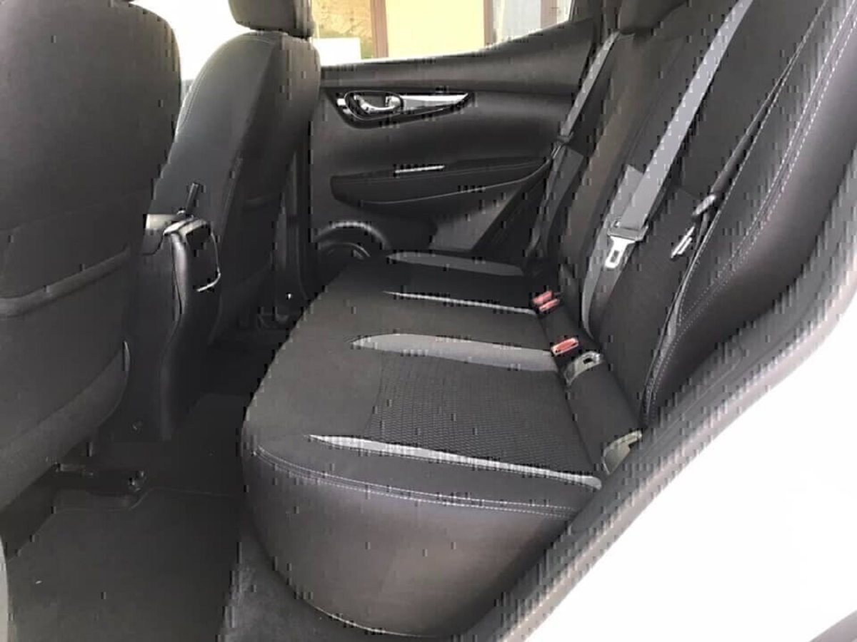 Nissan Qashqai 1.6 dCi 4WD Business (11)