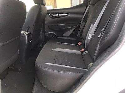 Nissan Qashqai 1.6 dCi 4WD Business (11)