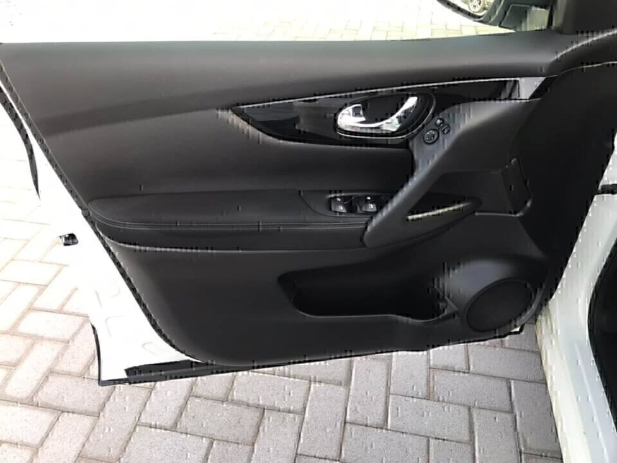Nissan Qashqai 1.6 dCi 4WD Business (17)