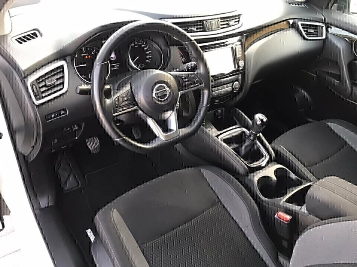 Nissan Qashqai 1.6 dCi 4WD Business (9)