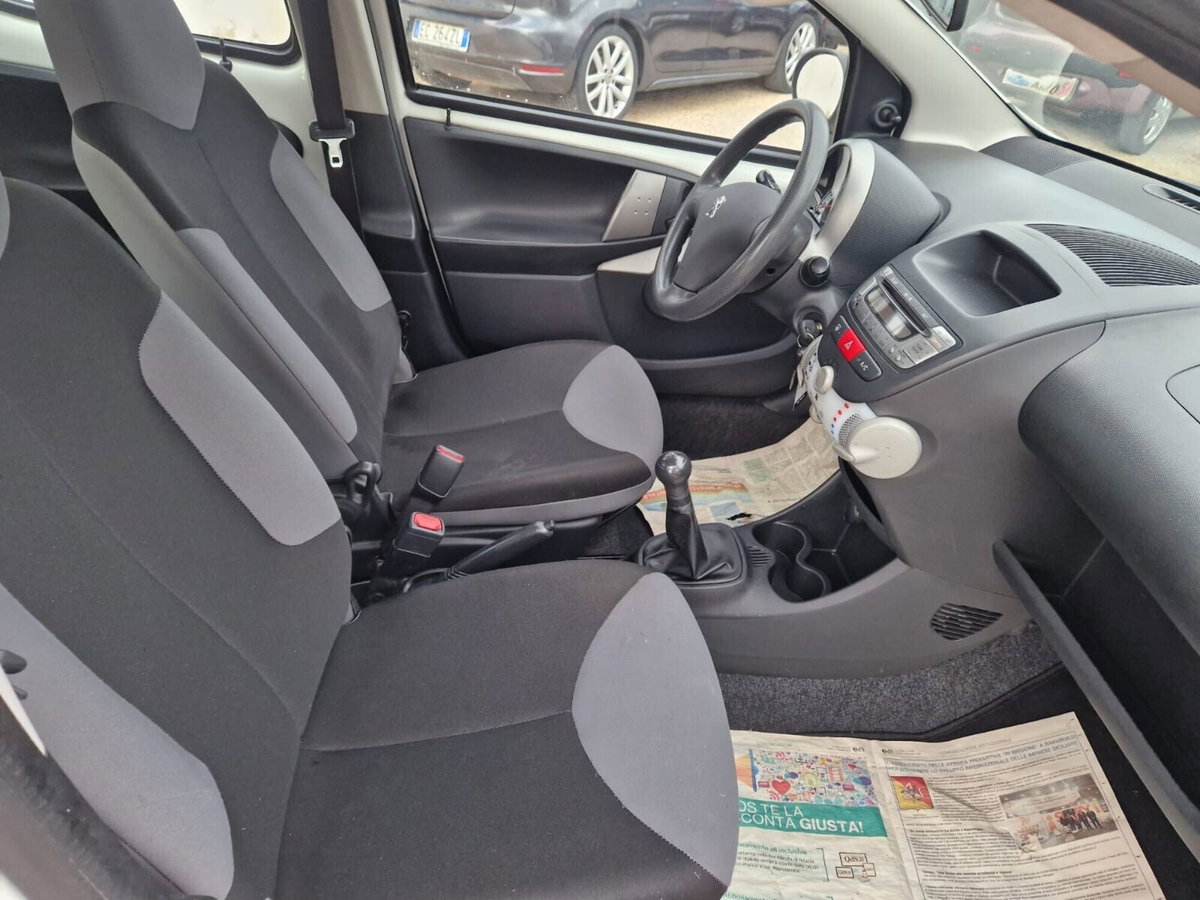 Peugeot 107 68CV 5p. Active (11)