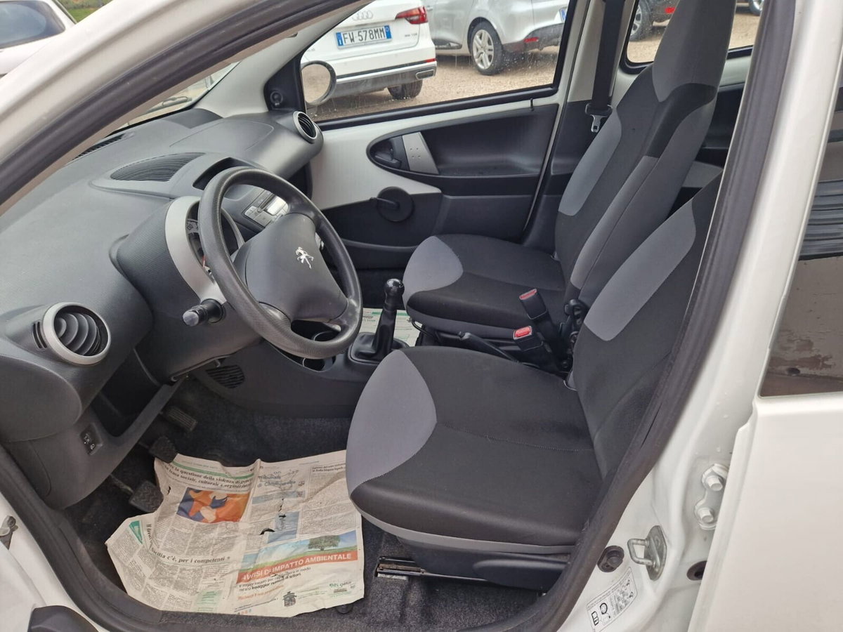 Peugeot 107 68CV 5p. Active (12)